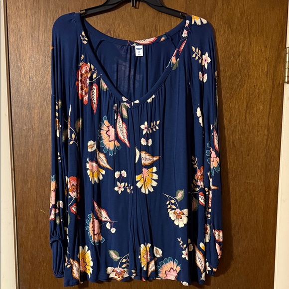 Old Navy Tops - Floral Old Navy Women's Top (XL Tall)